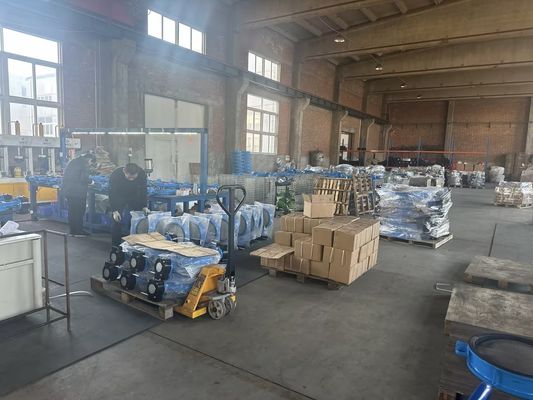 Op maat gemaakte service SS304 roestvrij staal sanitair vlinderklep met handhefboom