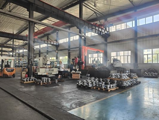 Check Structure Carbon Steel 2PC Flanged Trunnion Ball Valve met brandveilig ontwerp